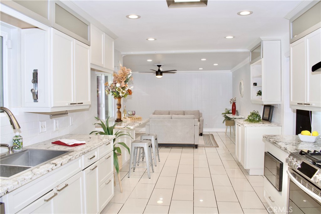 6548 N Callisch Ave, Fresno, CA 93710