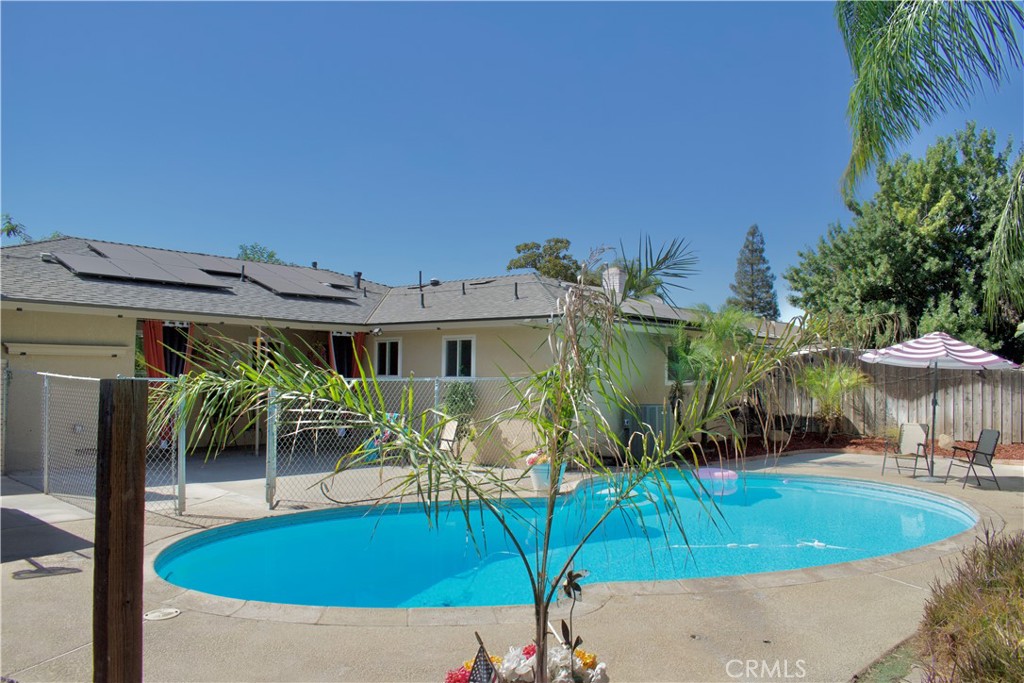 6548 N Callisch Ave, Fresno, CA 93710