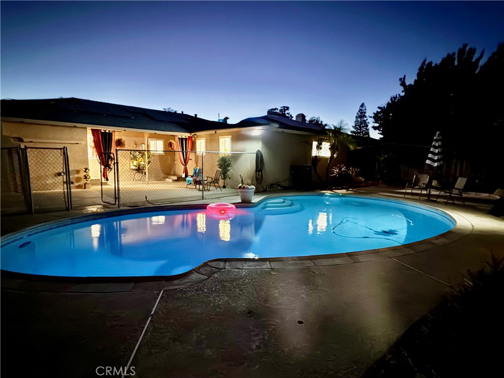 6548 N Callisch Ave, Fresno, CA 93710