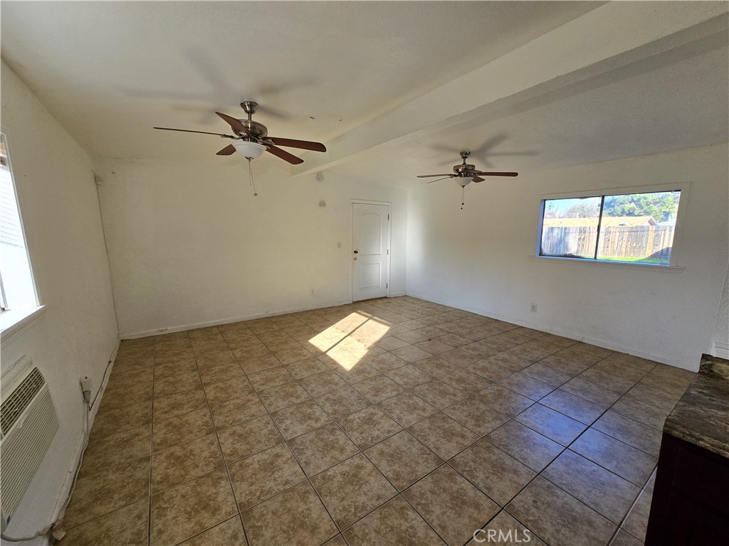 6569 N College Ave, Fresno, CA 93704