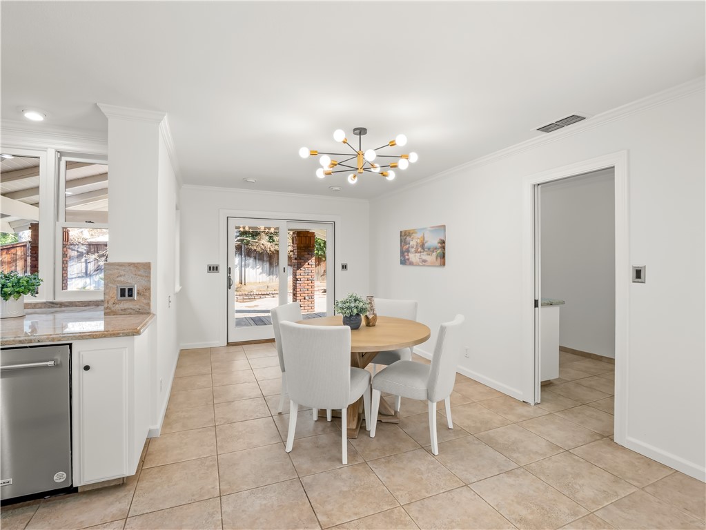 2527 W San Madele, Fresno, CA 93711