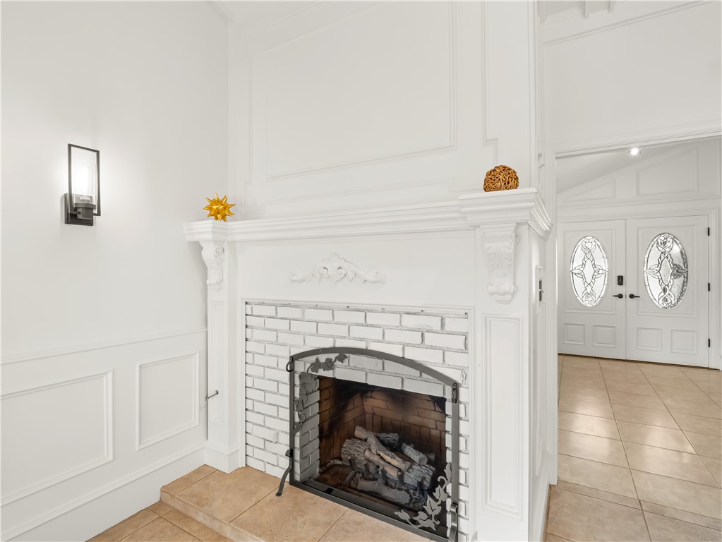 2527 W San Madele, Fresno, CA 93711