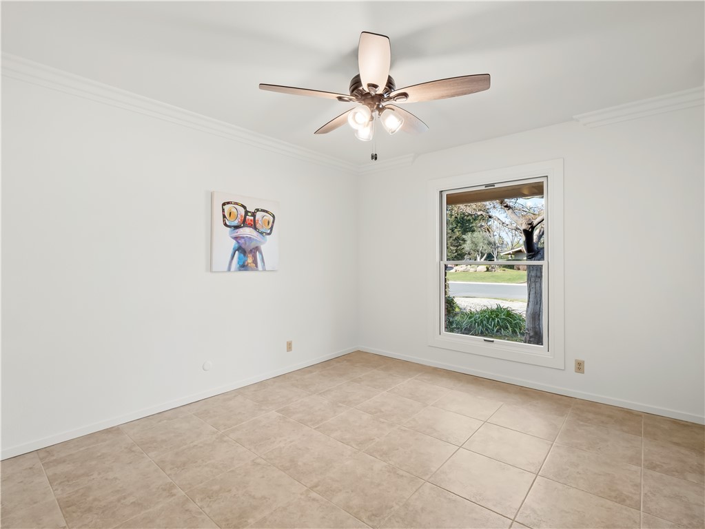 2527 W San Madele, Fresno, CA 93711