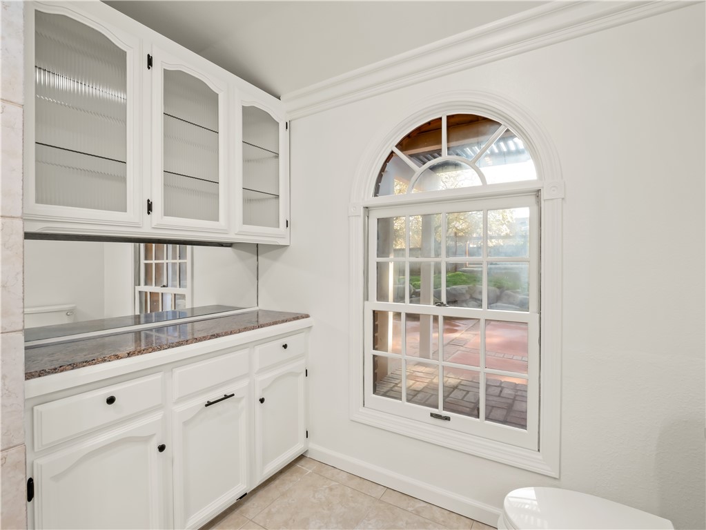 2527 W San Madele, Fresno, CA 93711