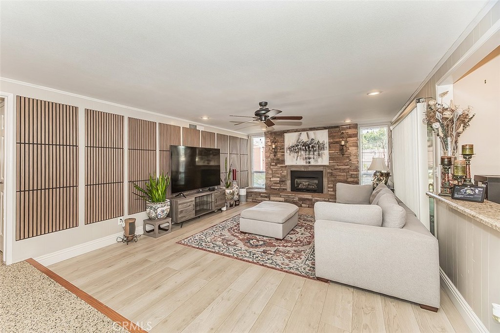 5644 N Hazel, Fresno, CA 93711