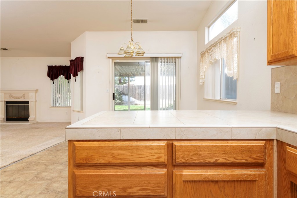 4514 W Oswego, Fresno, CA 93722