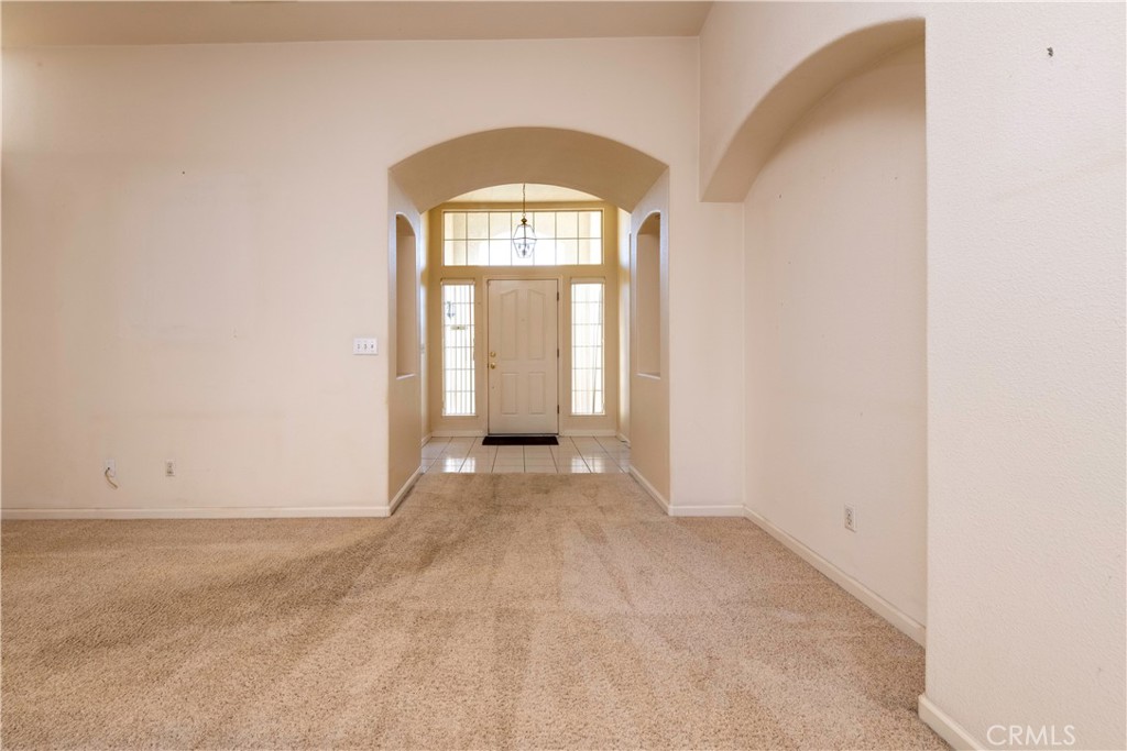 4514 W Oswego, Fresno, CA 93722