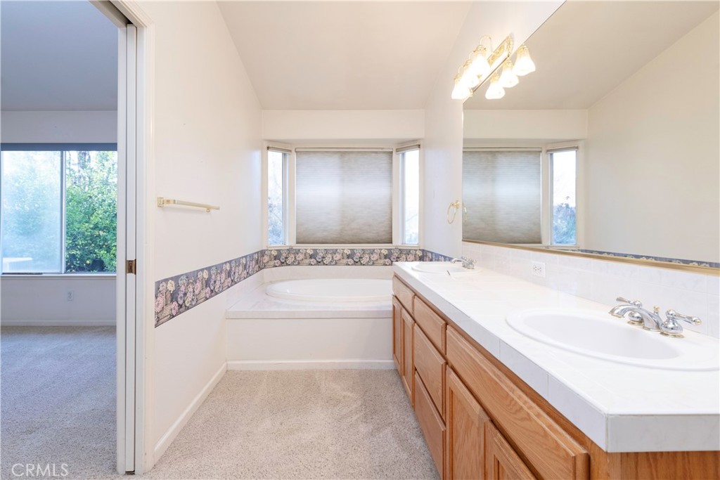 4514 W Oswego, Fresno, CA 93722