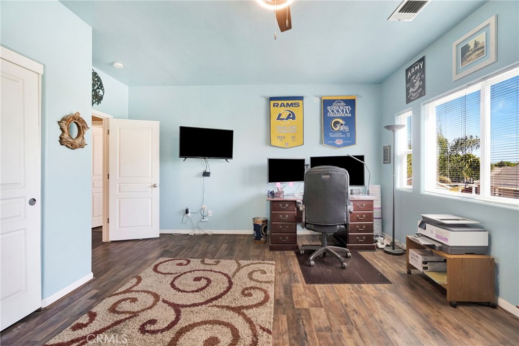 6367 E Dayton Ave, Fresno, CA 93727