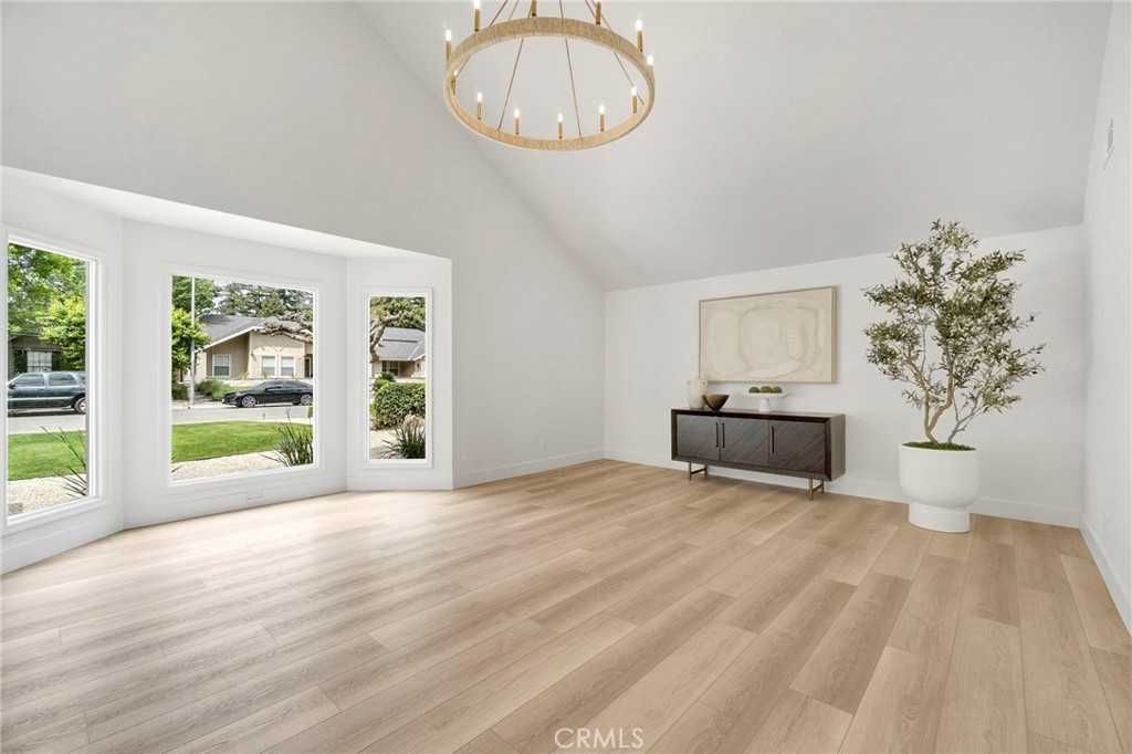 3737 W Minarets Ave, Fresno, CA 93711