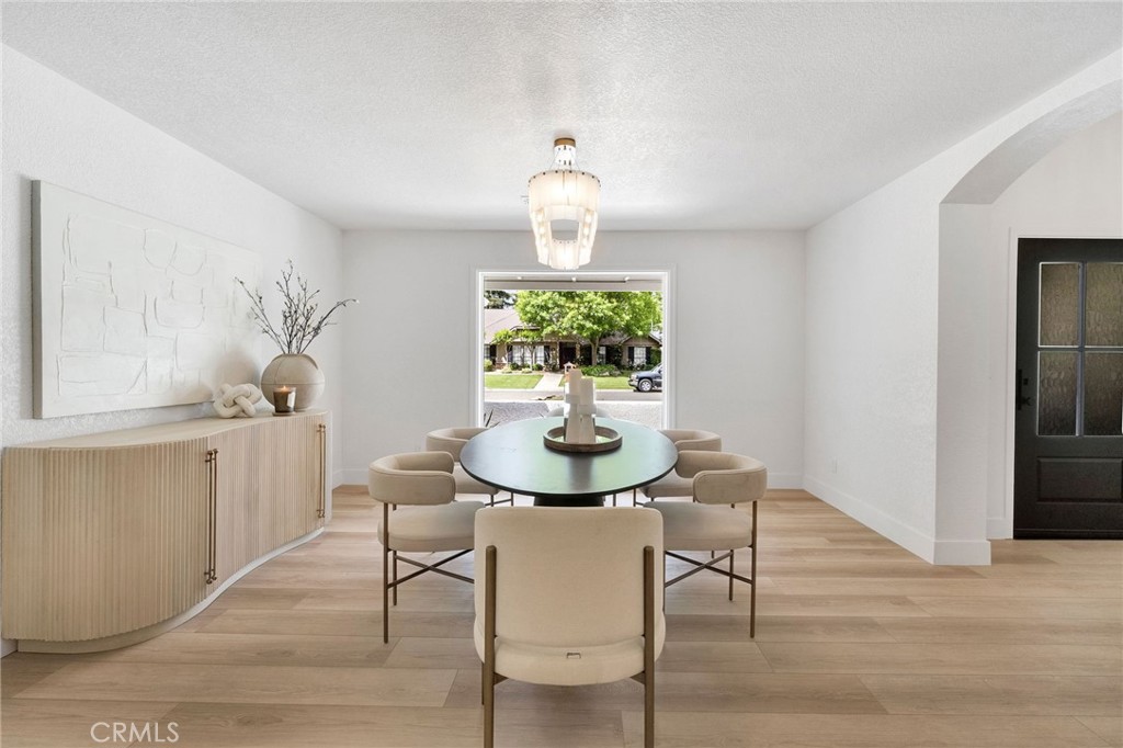 3737 W Minarets Ave, Fresno, CA 93711