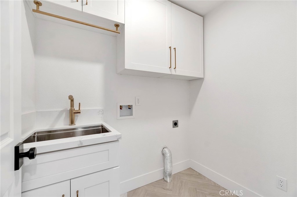 3737 W Minarets Ave, Fresno, CA 93711