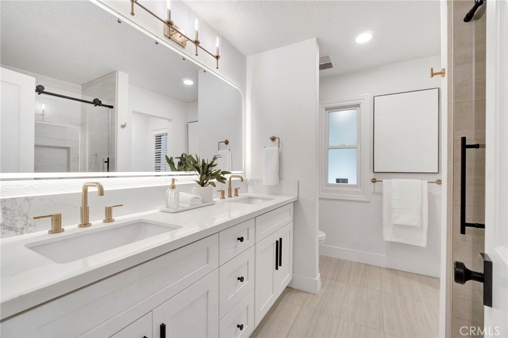 3737 W Minarets Ave, Fresno, CA 93711