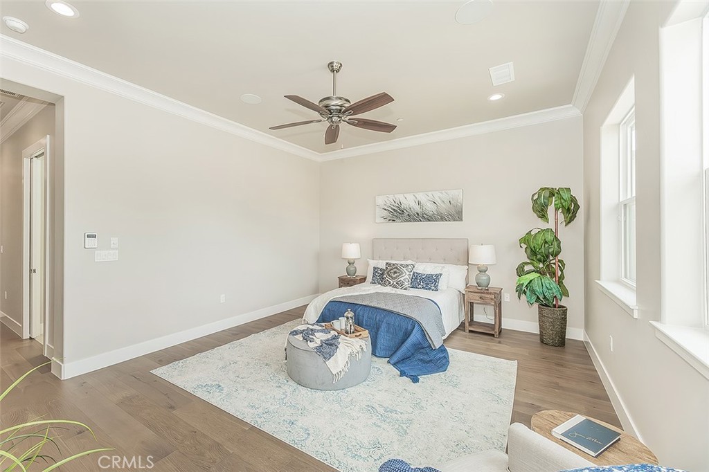 11421 N Live Oak Dr, Fresno, CA 93730