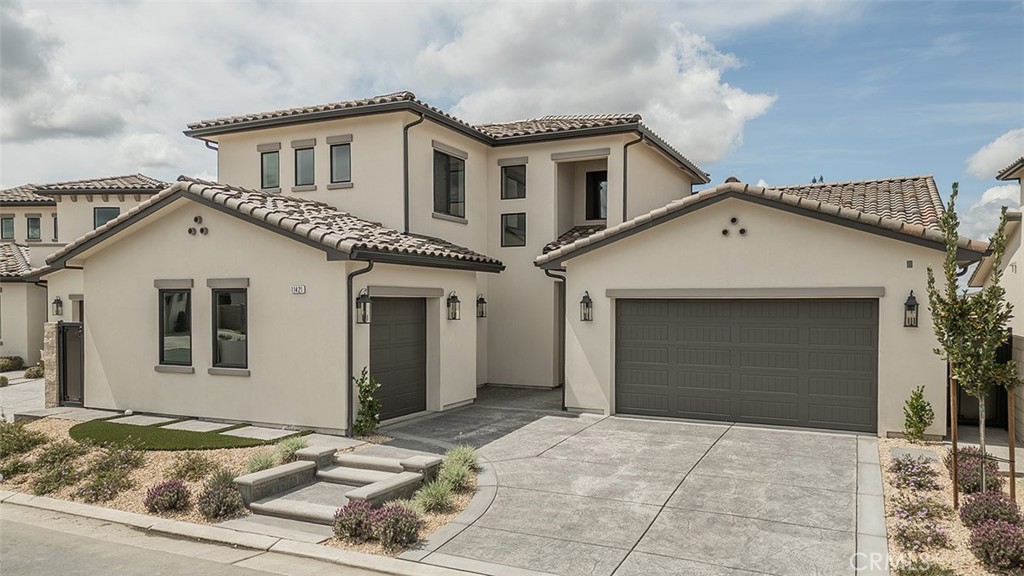 11421 N Live Oak Dr, Fresno, CA 93730