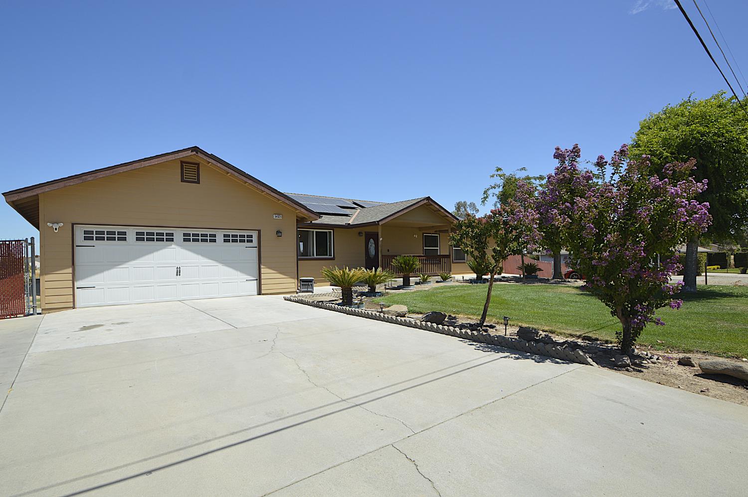 34921 Bonadelle Ave, Madera, CA 93636
