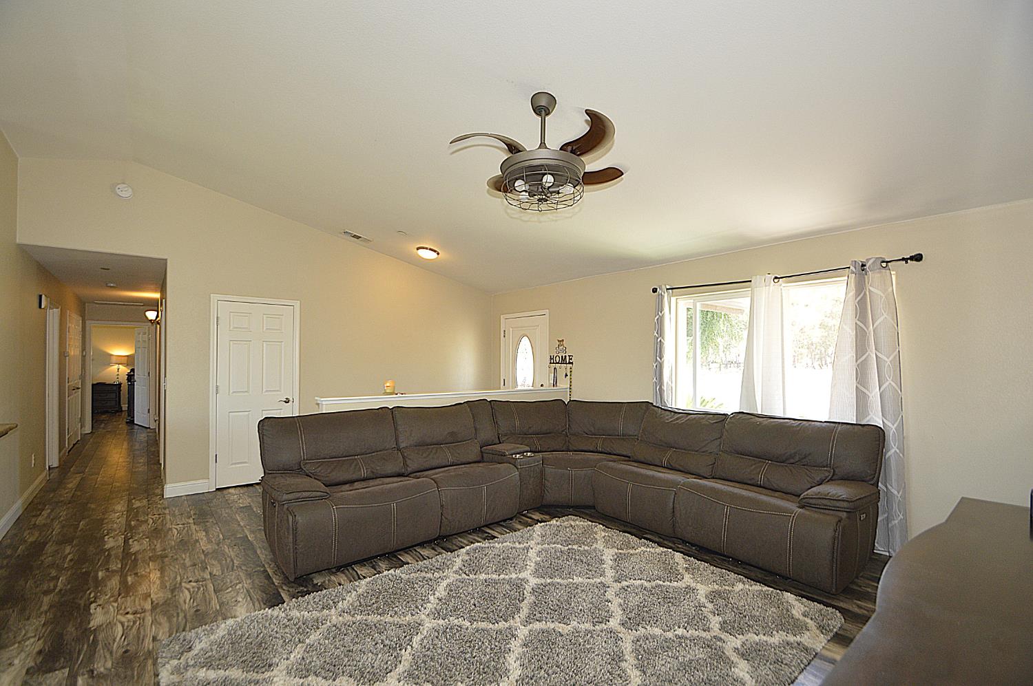 34921 Bonadelle Ave, Madera, CA 93636