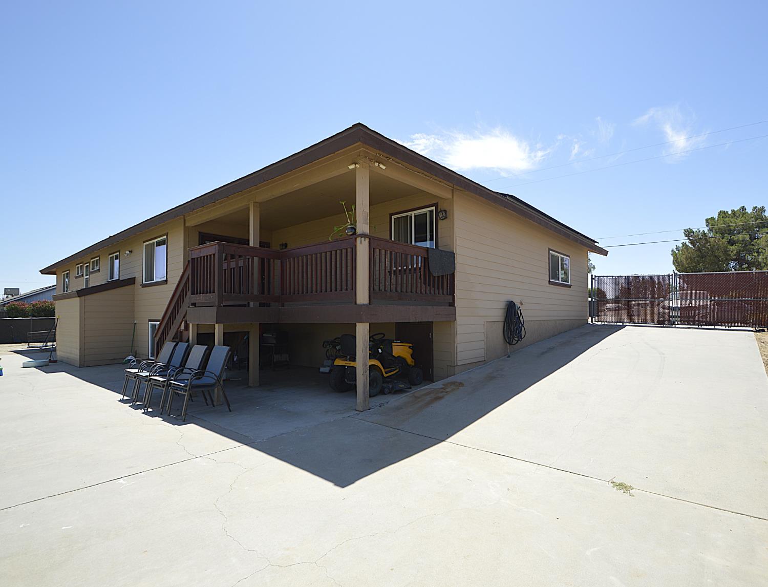 34921 Bonadelle Ave, Madera, CA 93636