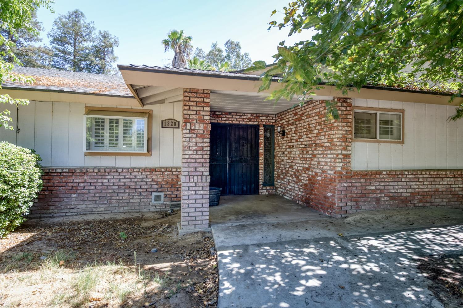 1328 N Grantland Ave, Fresno, CA 93723