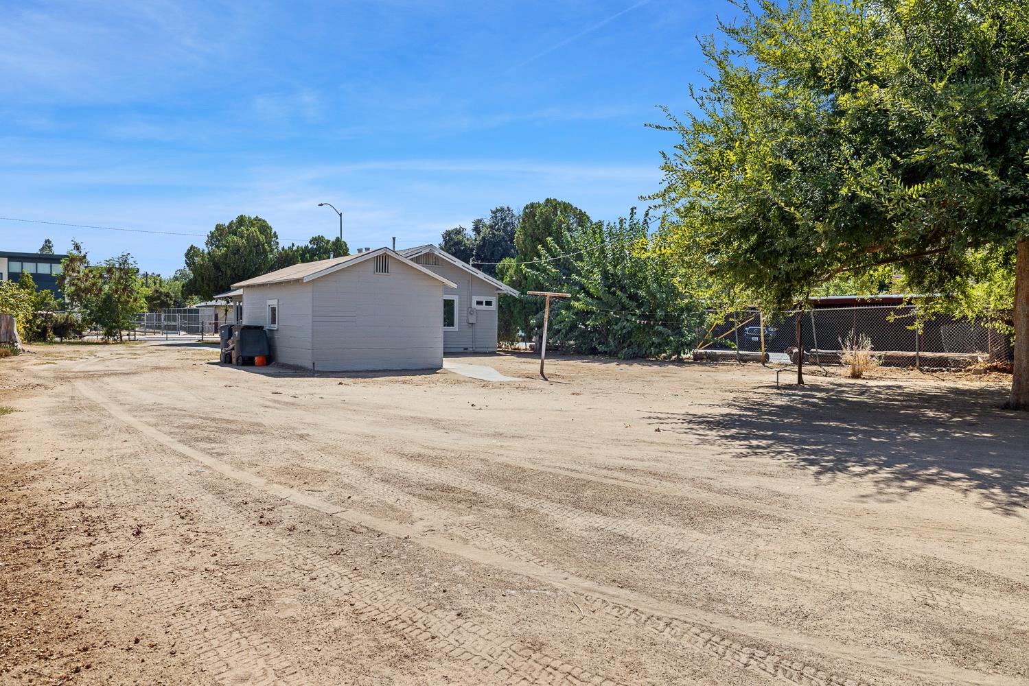 3639 E Lowe Ave, Fresno, CA 93702