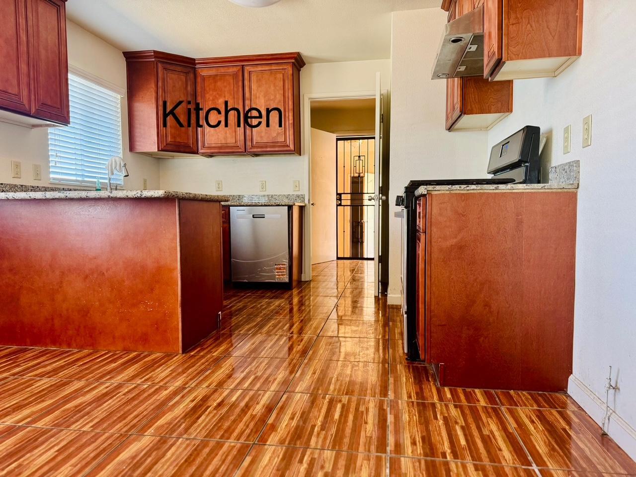 3646 E Dayton Ave, Fresno, CA 93726