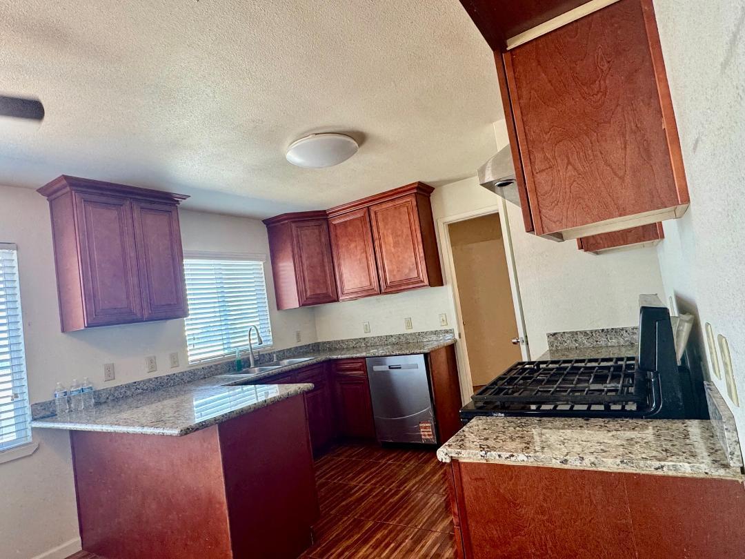 3646 E Dayton Ave, Fresno, CA 93726