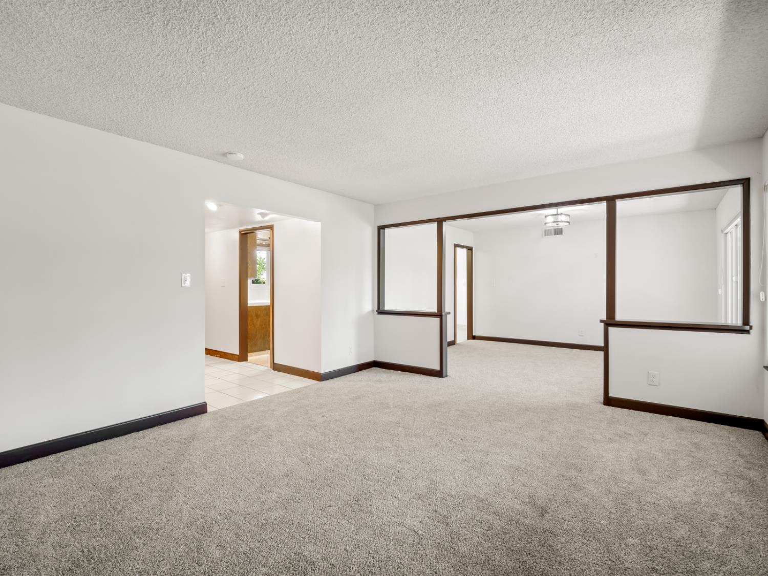 4526 E Santa Ana Ave, Fresno, CA 93726