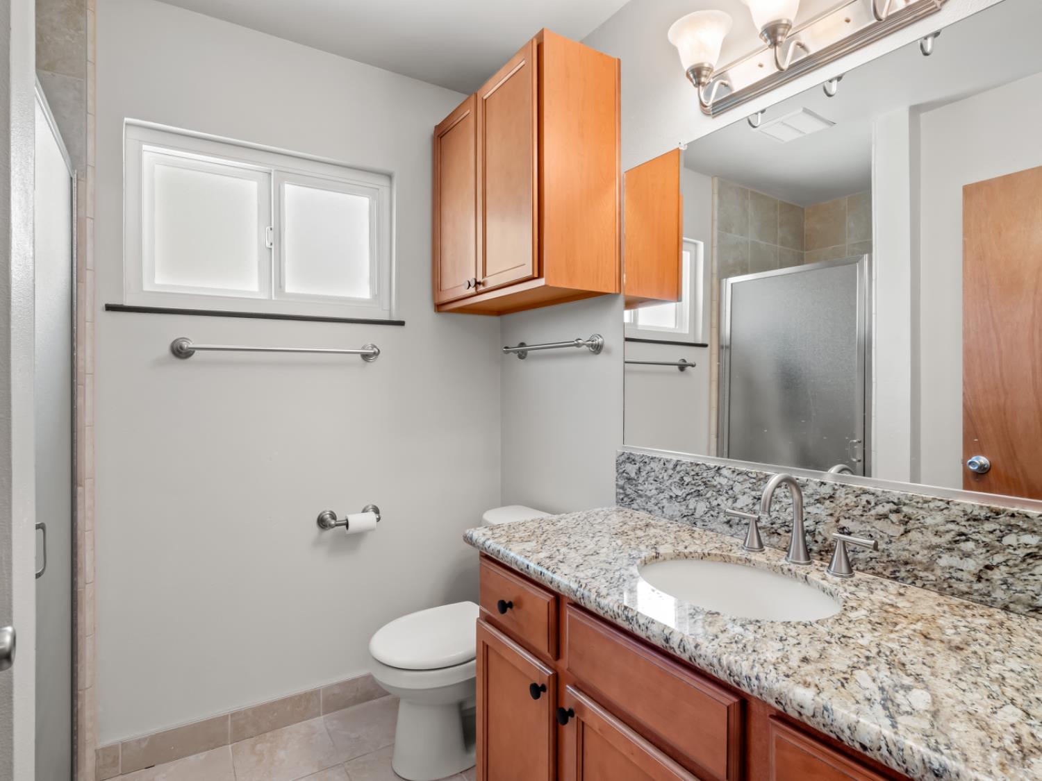 4526 E Santa Ana Ave, Fresno, CA 93726