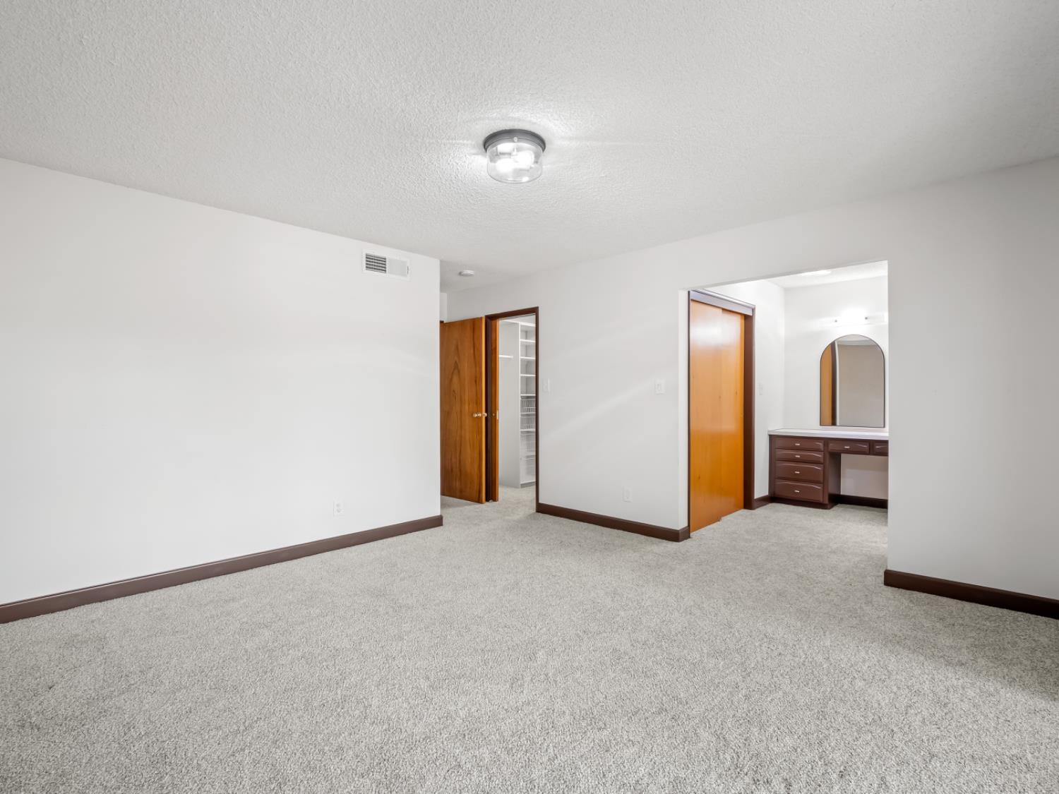 4526 E Santa Ana Ave, Fresno, CA 93726