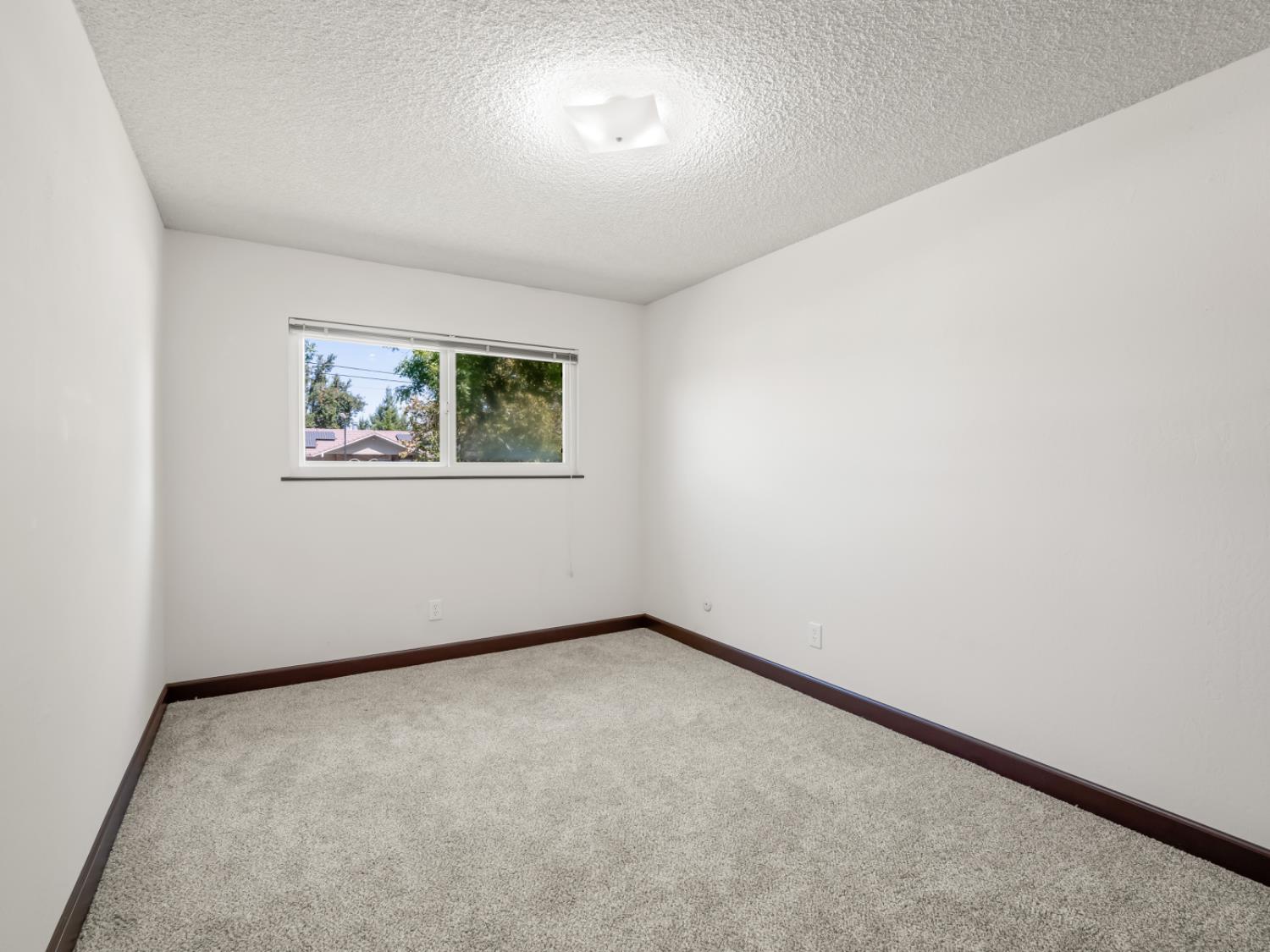 4526 E Santa Ana Ave, Fresno, CA 93726
