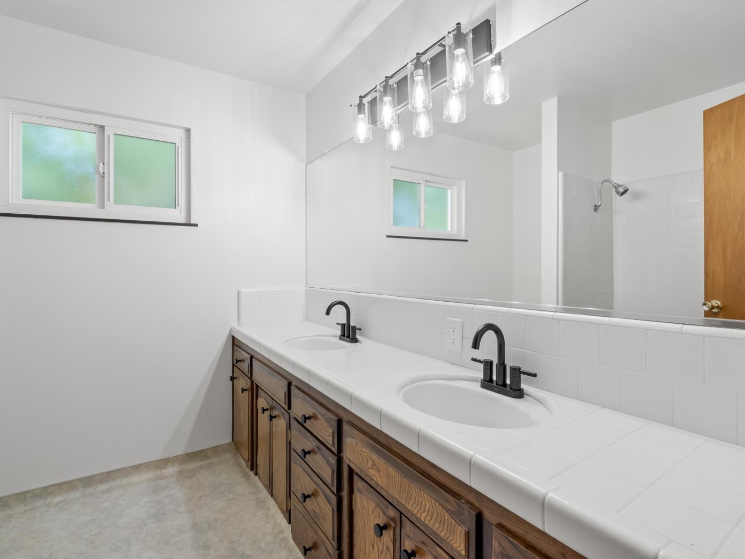 4526 E Santa Ana Ave, Fresno, CA 93726