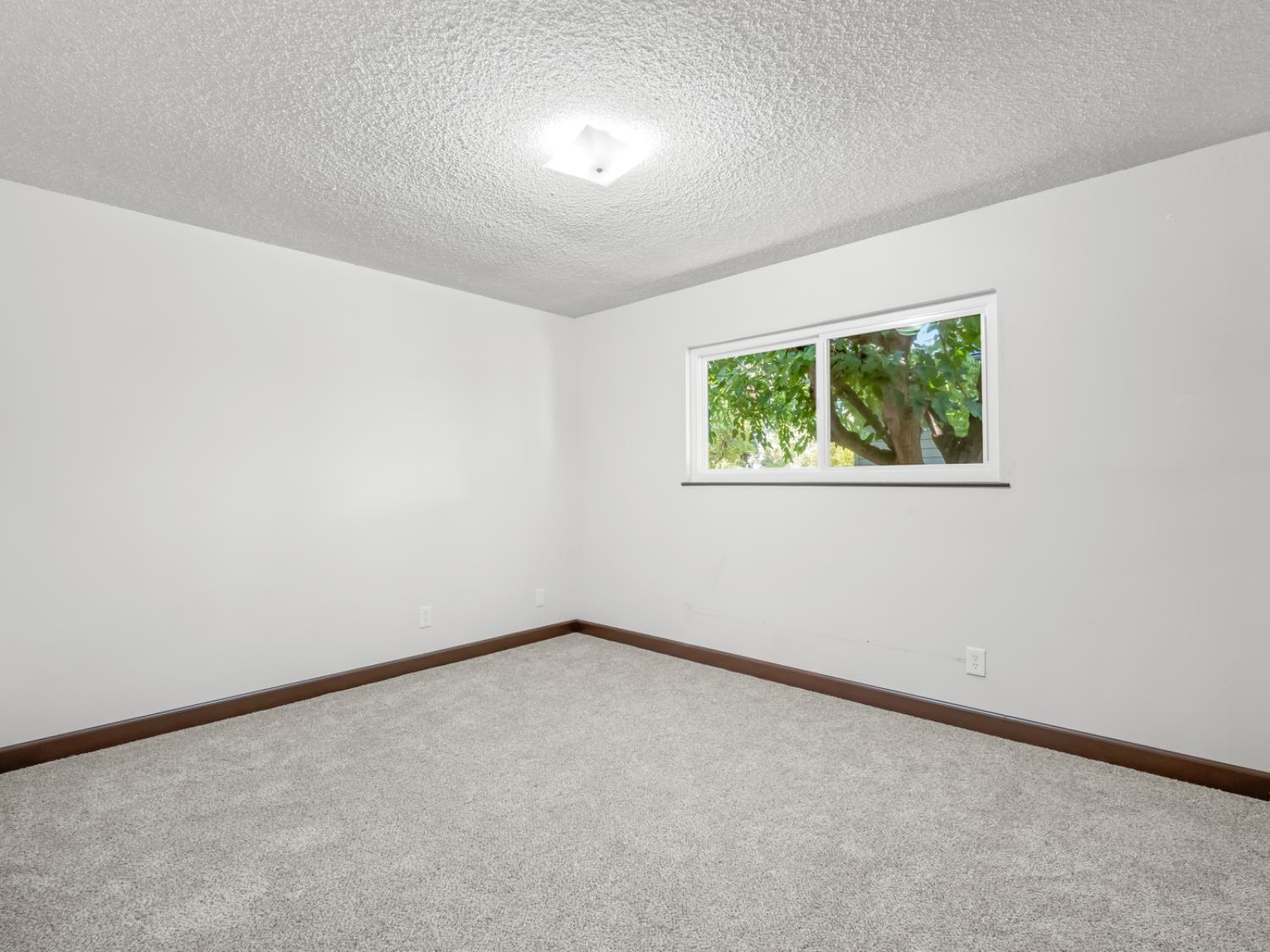 4526 E Santa Ana Ave, Fresno, CA 93726