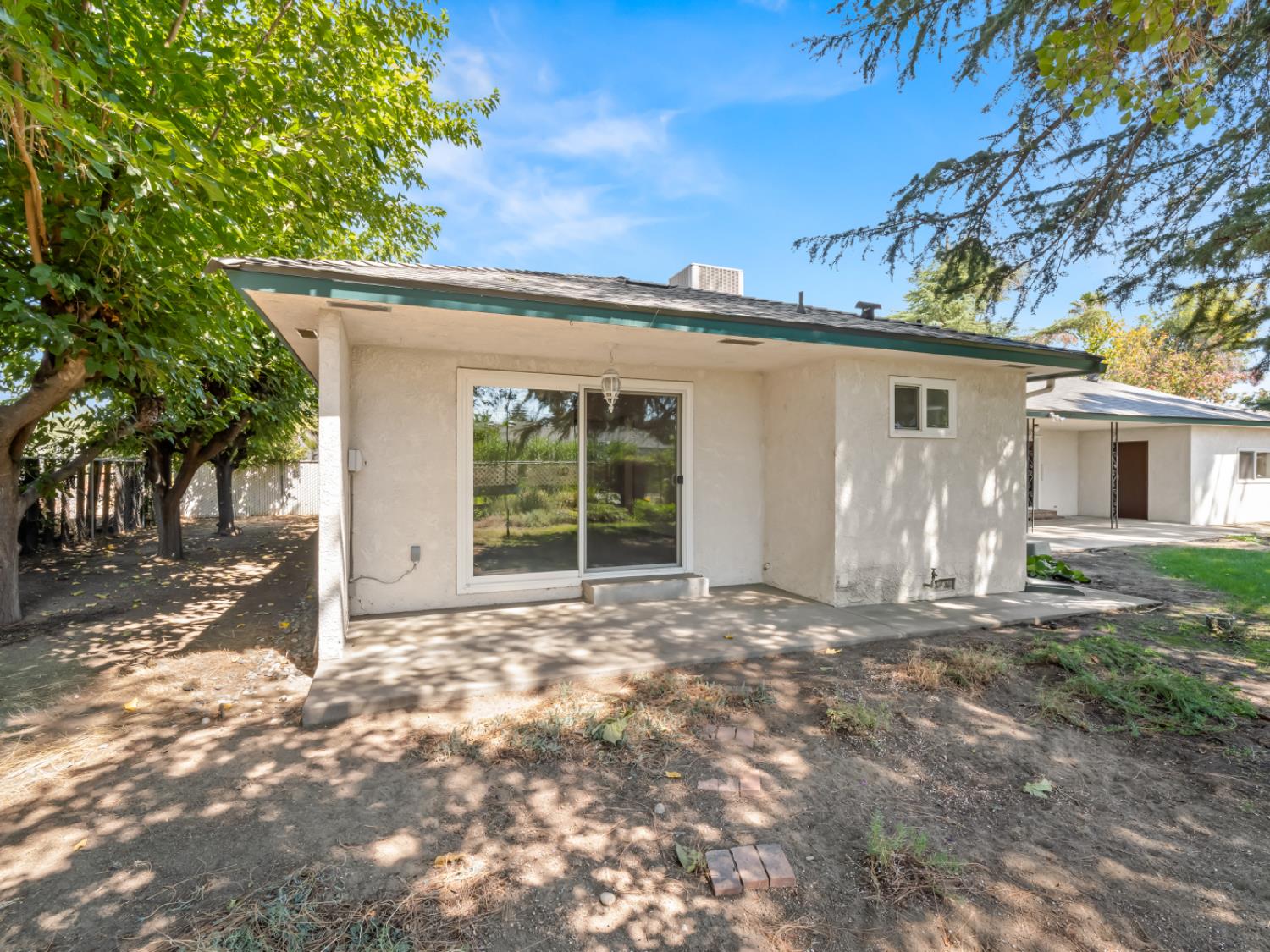 4526 E Santa Ana Ave, Fresno, CA 93726