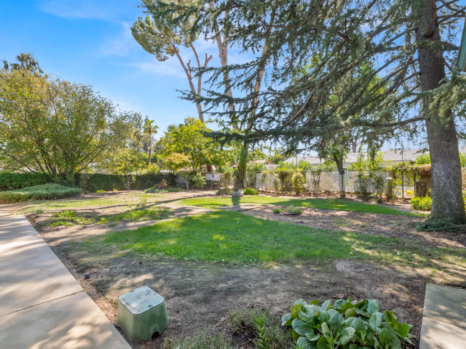 4526 E Santa Ana Ave, Fresno, CA 93726