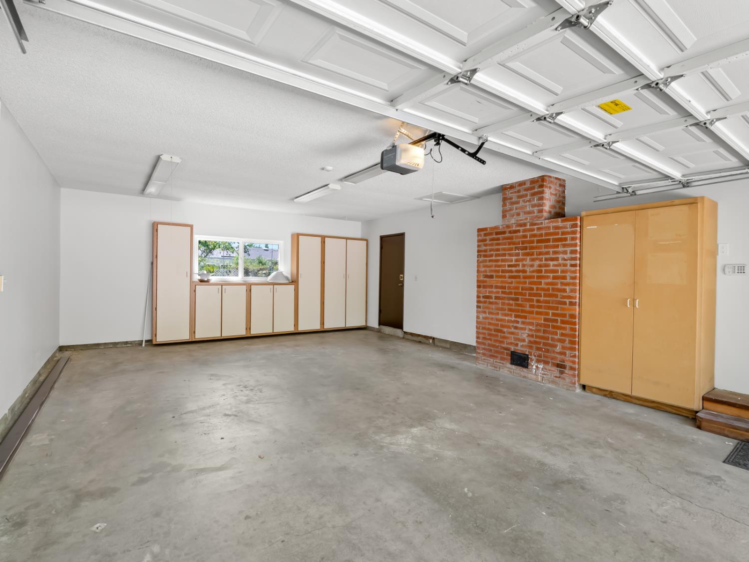 4526 E Santa Ana Ave, Fresno, CA 93726