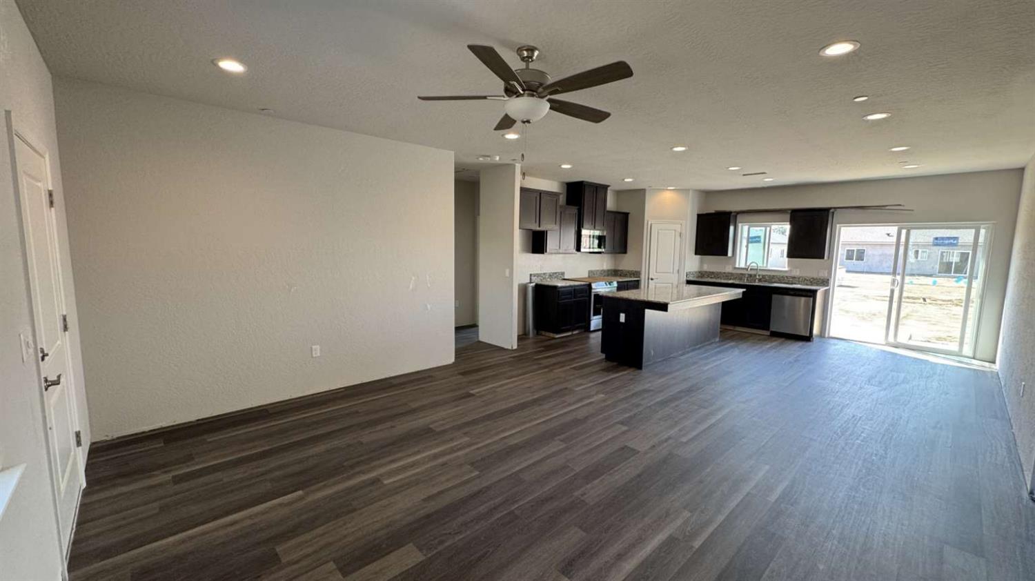 120 E Pitt Ave, Fresno, CA 93706