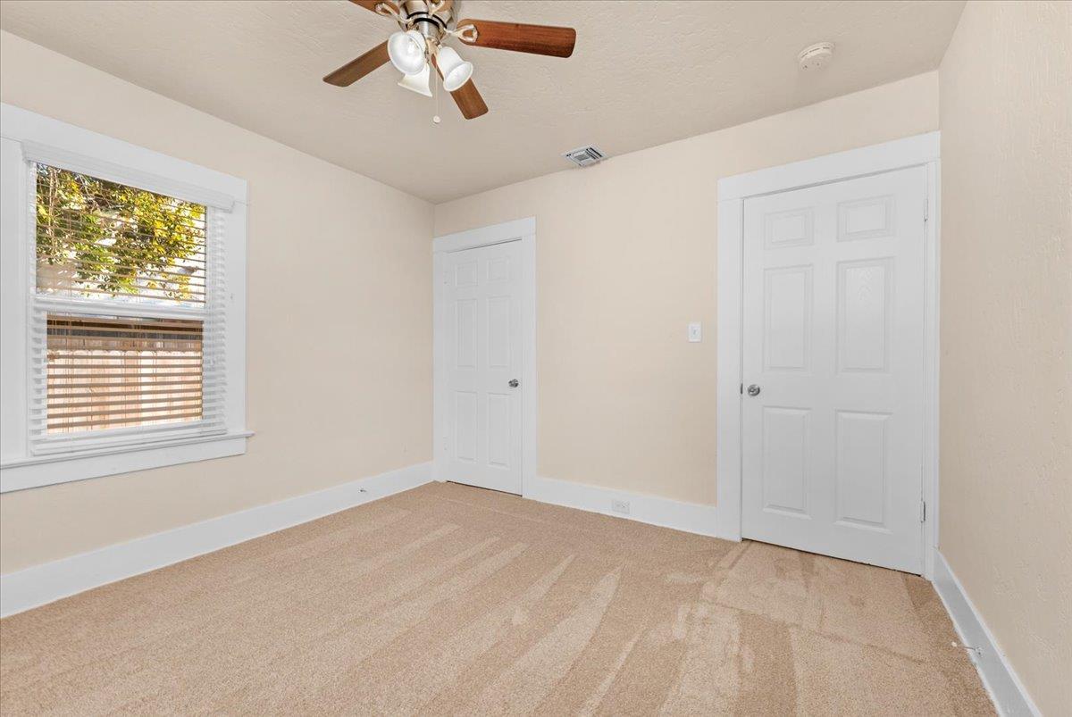 1905 N Vagedes, Fresno, CA 93705