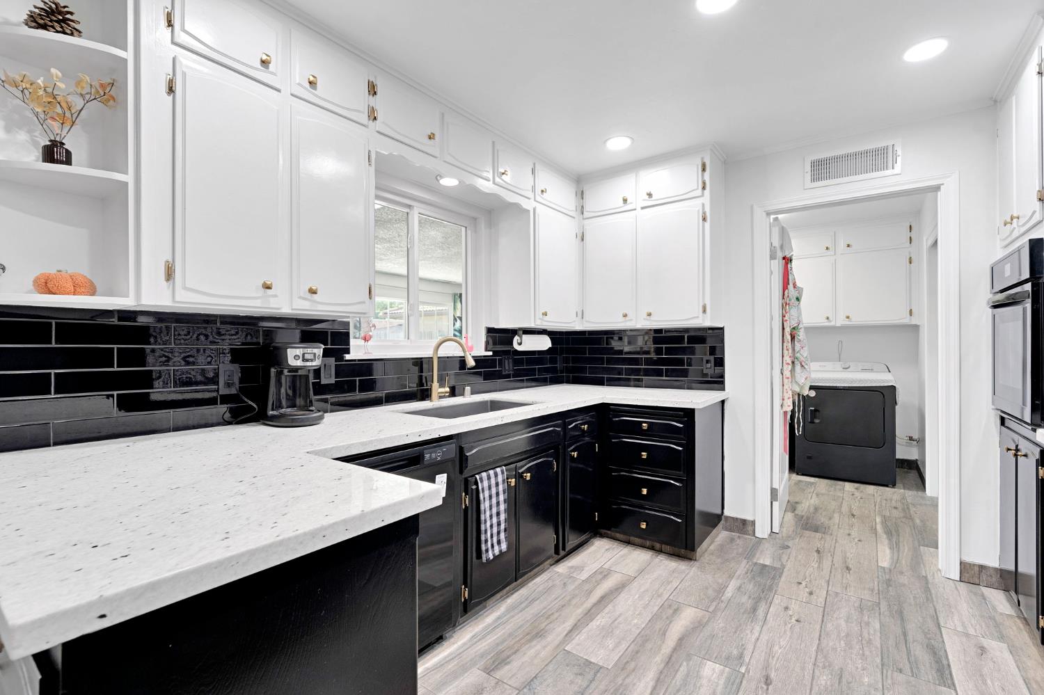 5460 N Blosser Ave, Fresno, CA 93711