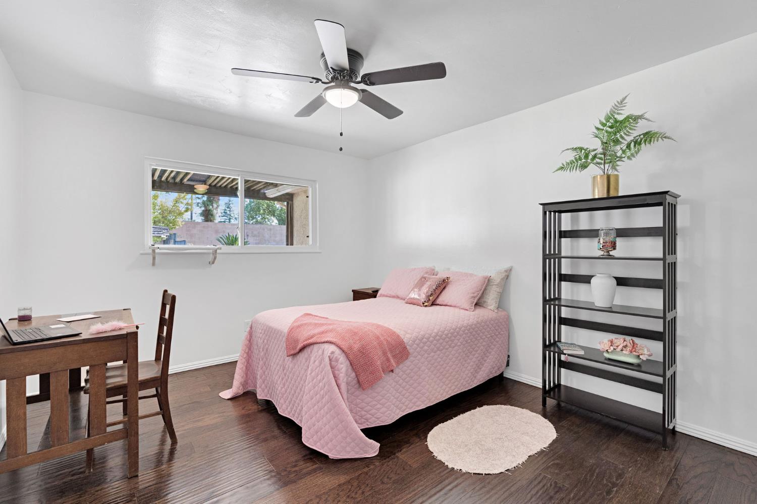 5460 N Blosser Ave, Fresno, CA 93711