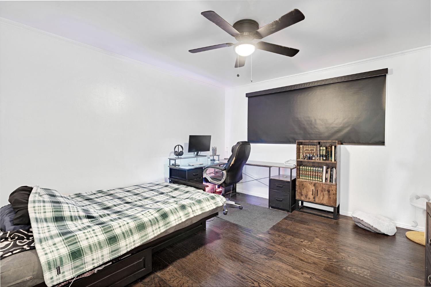 5460 N Blosser Ave, Fresno, CA 93711
