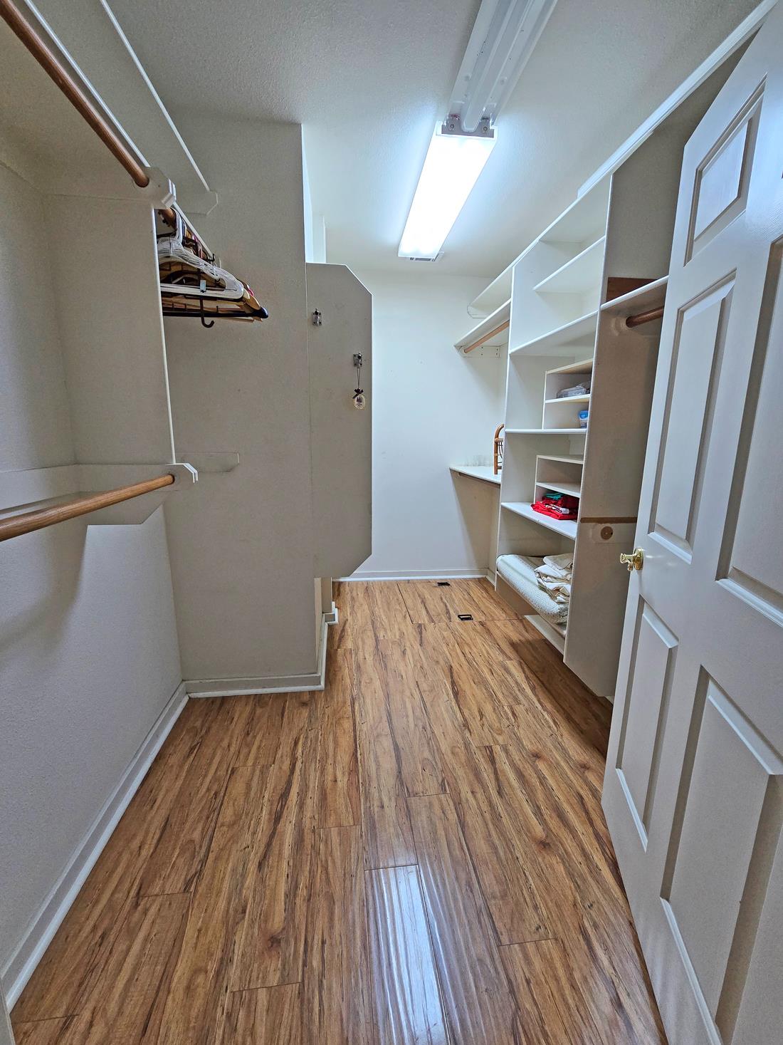 6711 N Chestnut Ave, Fresno, CA 93710