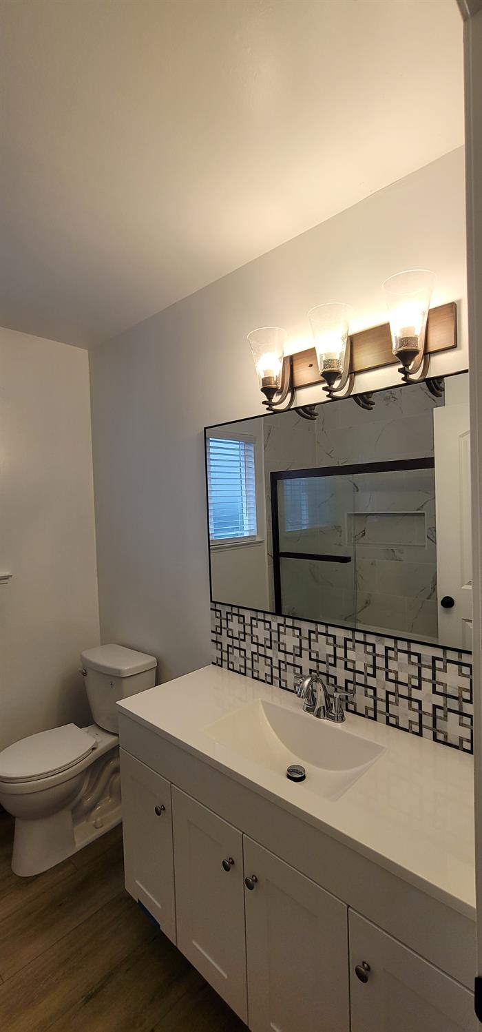 1540 W Ashcroft Ave, Fresno, CA 93705