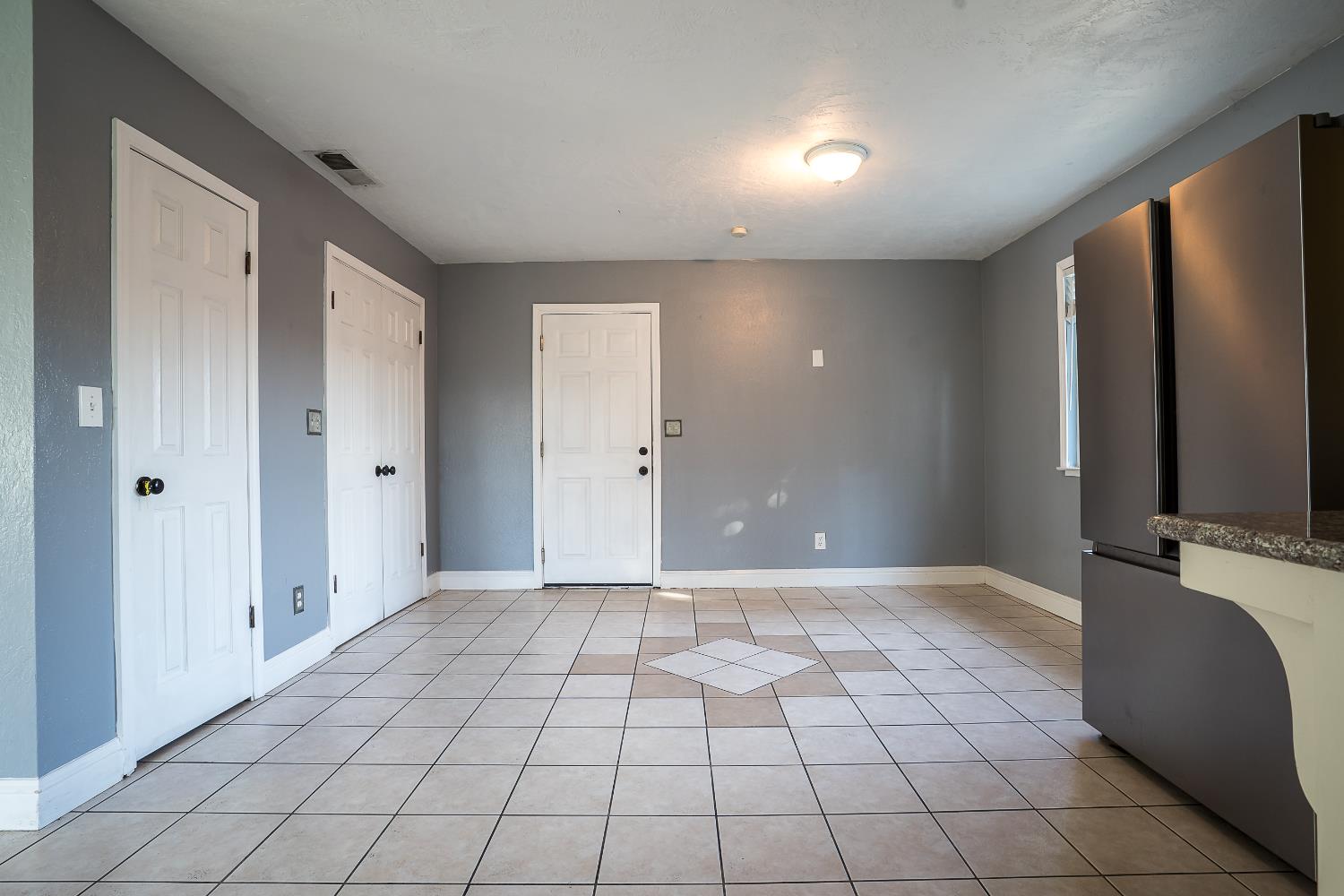 3411 N 3Rd St, Fresno, CA 93726