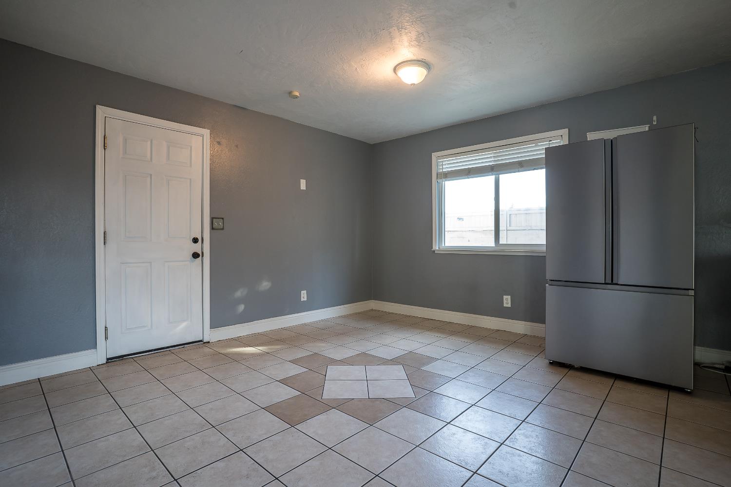 3411 N 3Rd St, Fresno, CA 93726