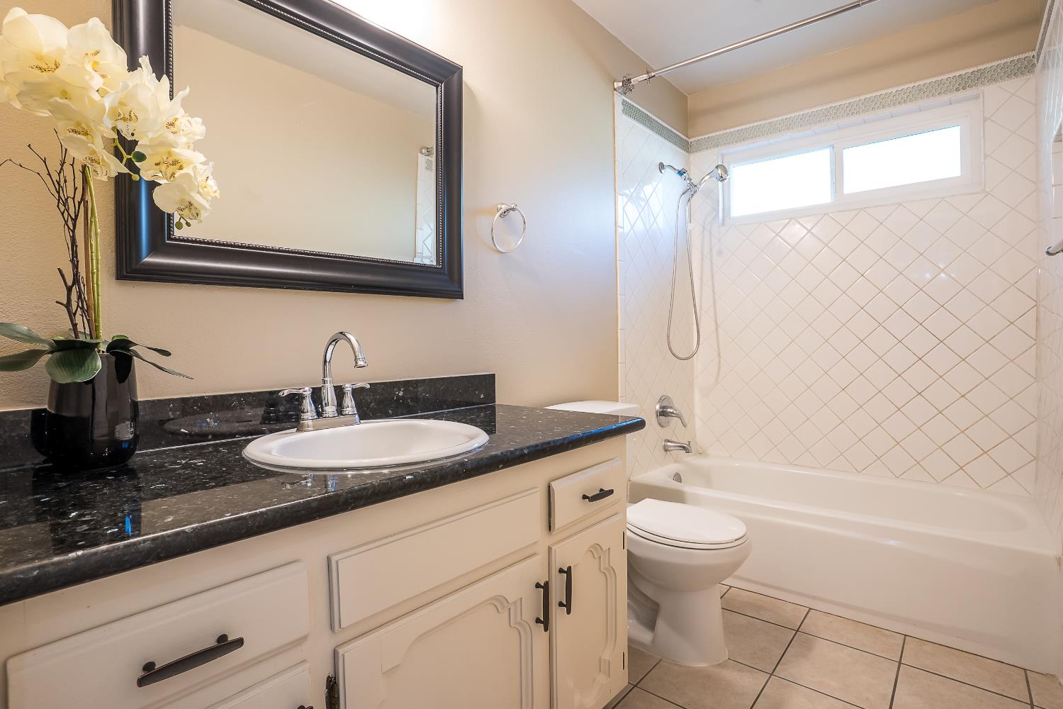 3411 N 3Rd St, Fresno, CA 93726