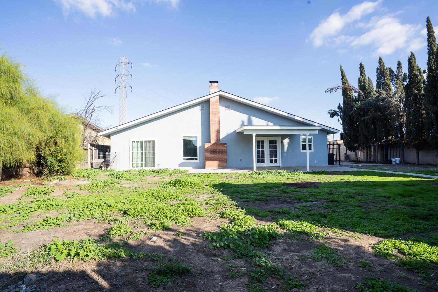 3411 N 3Rd St, Fresno, CA 93726