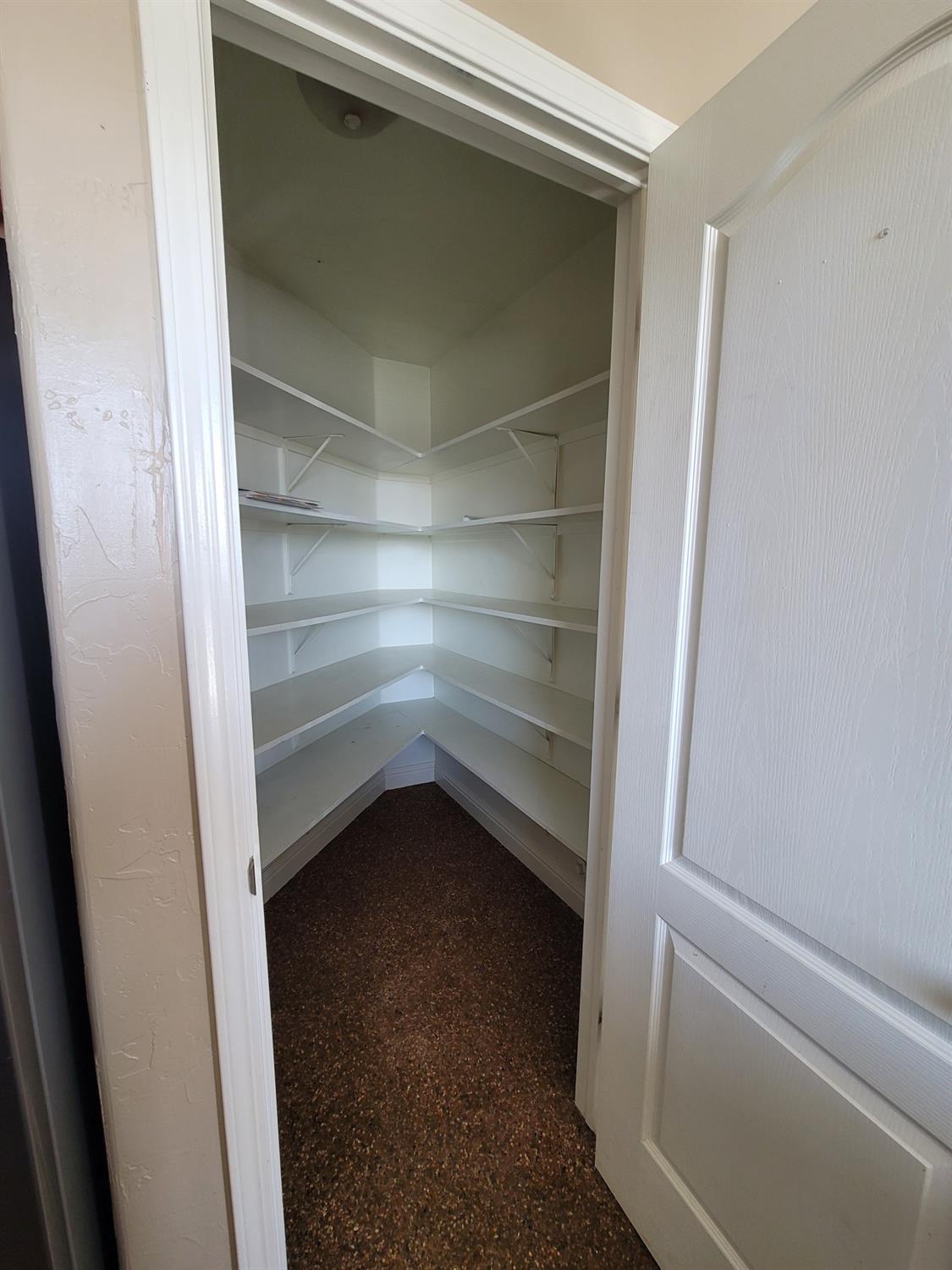 6587 W Wrenwood Ln, Fresno, CA 93723