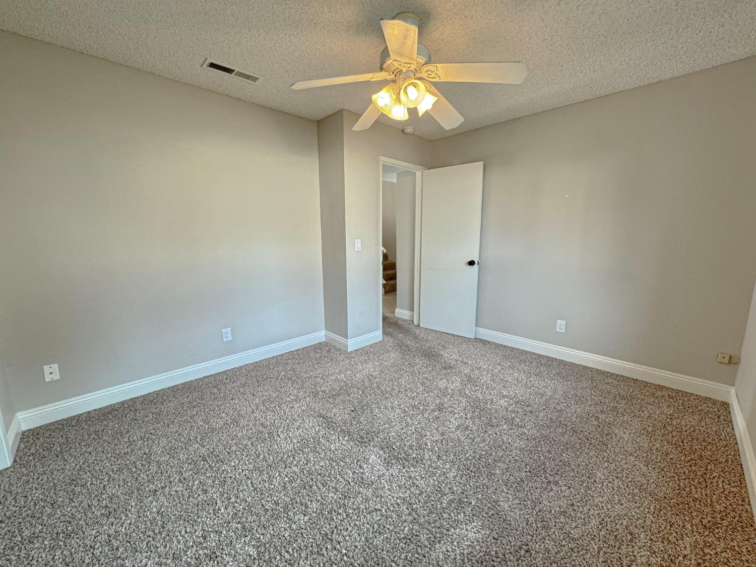 8735 N Cedar Ave #122, Fresno, CA 93720