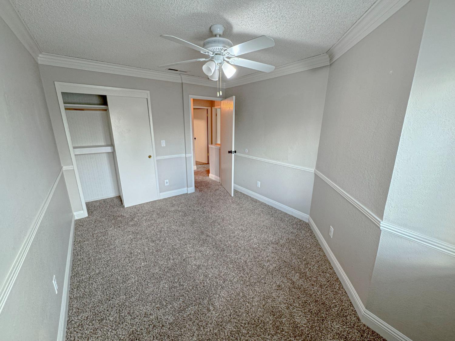 8735 N Cedar Ave #122, Fresno, CA 93720