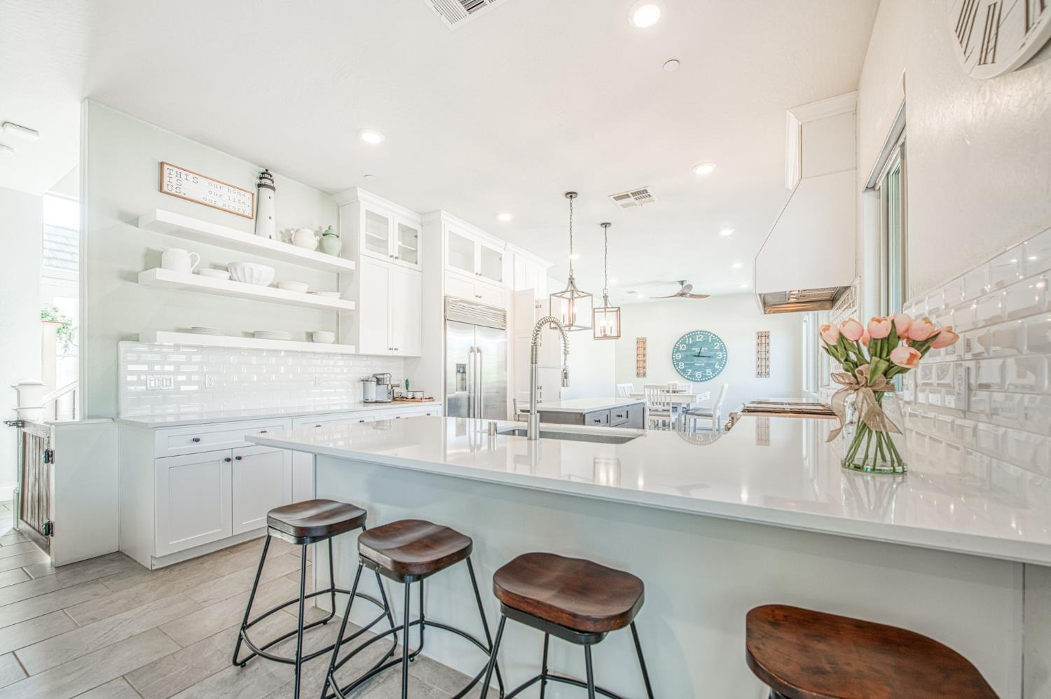 2468 E Kynzlee Ave, Fresno, CA 93730